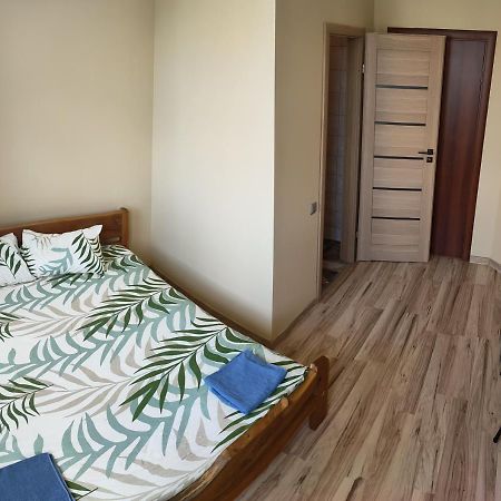 Babilonas Hotel Плунге Екстериор снимка