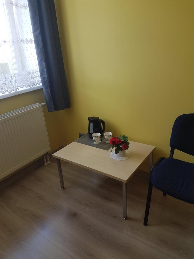 Babilonas Hotel Плунге Екстериор снимка