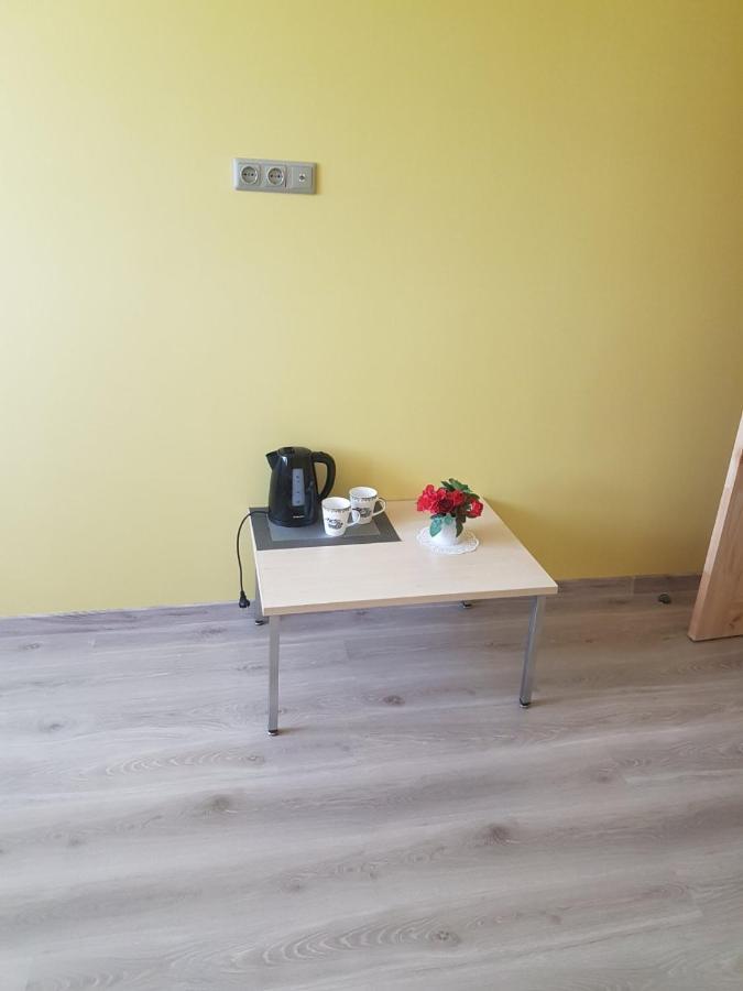 Babilonas Hotel Плунге Екстериор снимка