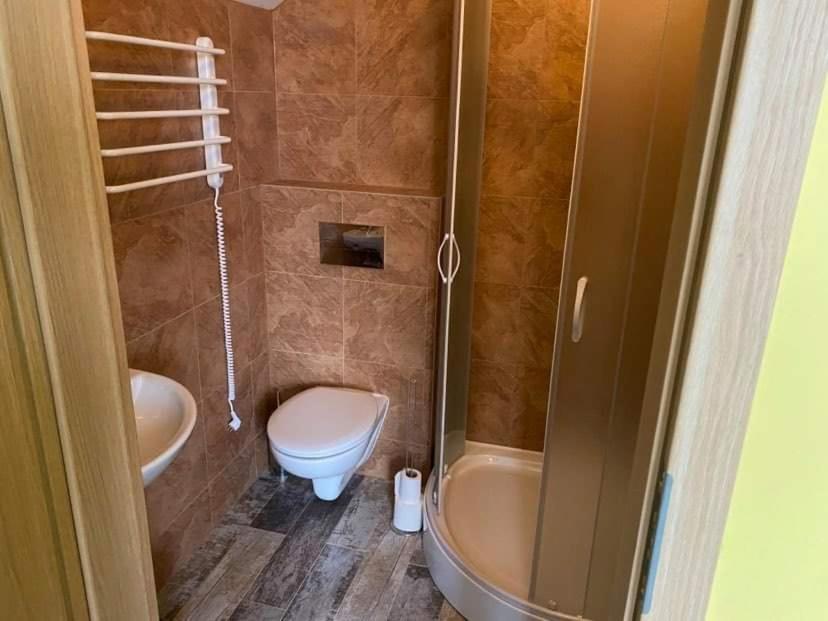 Babilonas Hotel Плунге Екстериор снимка