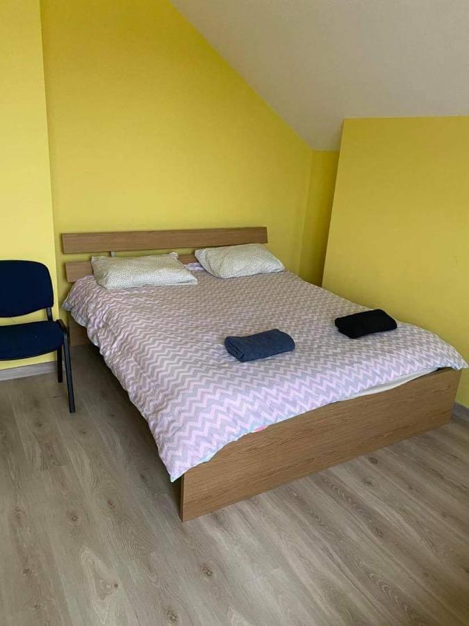 Babilonas Hotel Плунге Екстериор снимка