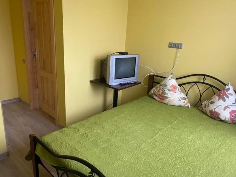 Babilonas Hotel Плунге Екстериор снимка