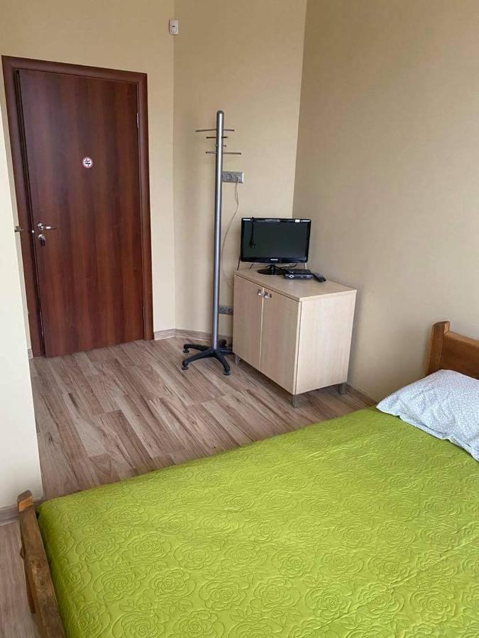 Babilonas Hotel Плунге Екстериор снимка