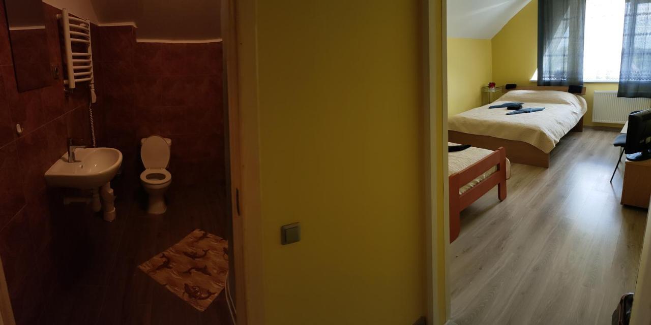 Babilonas Hotel Плунге Екстериор снимка