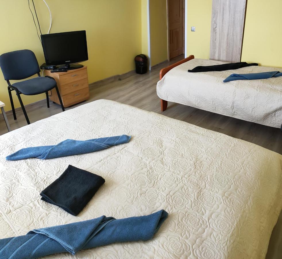 Babilonas Hotel Плунге Екстериор снимка