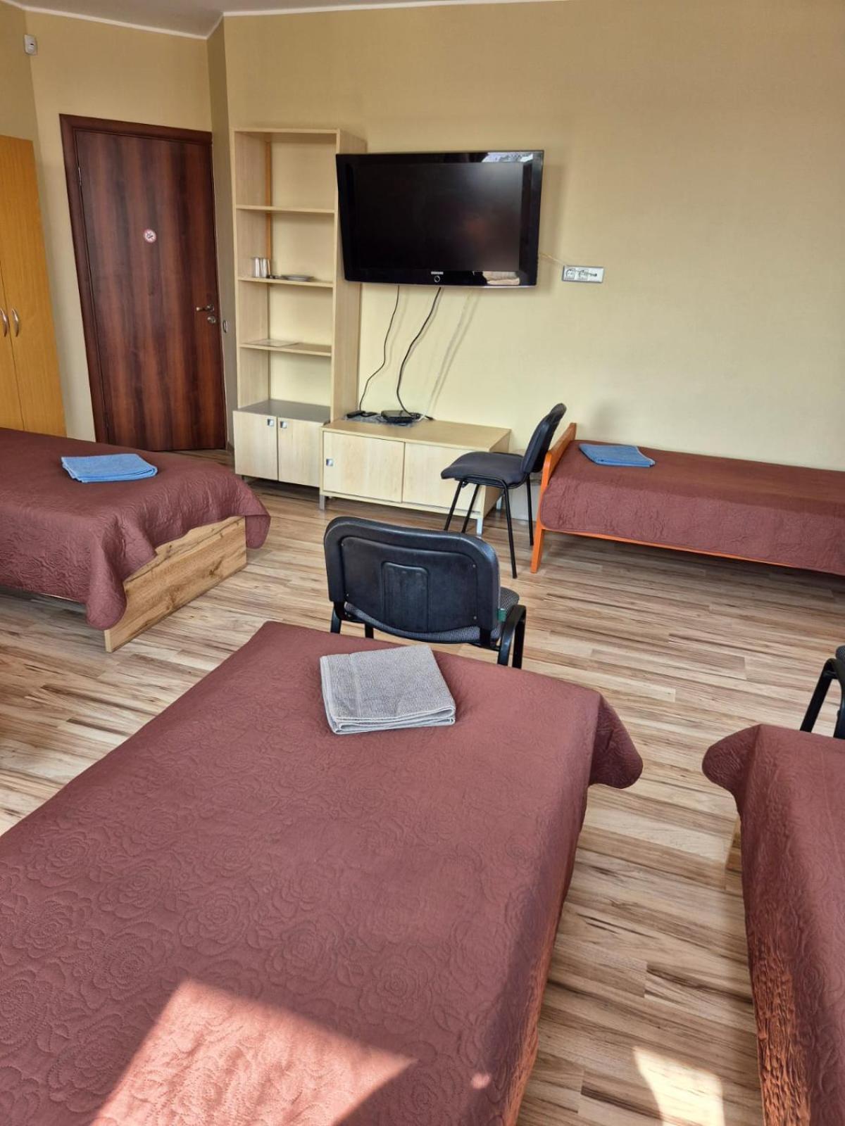 Babilonas Hotel Плунге Екстериор снимка