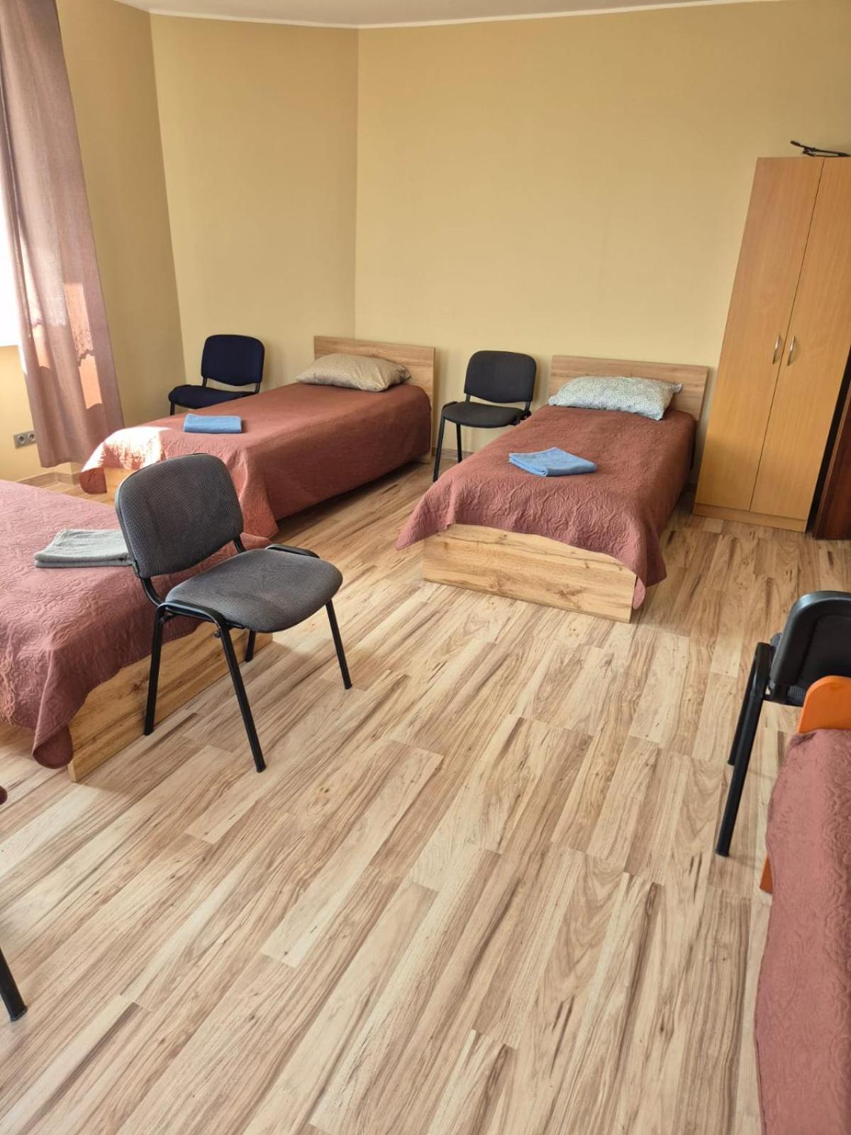Babilonas Hotel Плунге Екстериор снимка